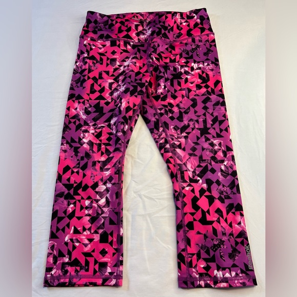 Reebok cropped yoga pants, preowned EUC size M - Picture 1 of 6